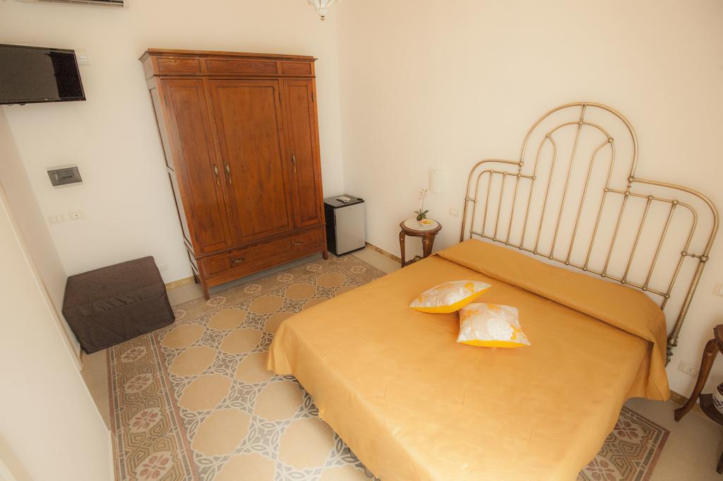 B&B Granelli Di Sale Trapani Room photo